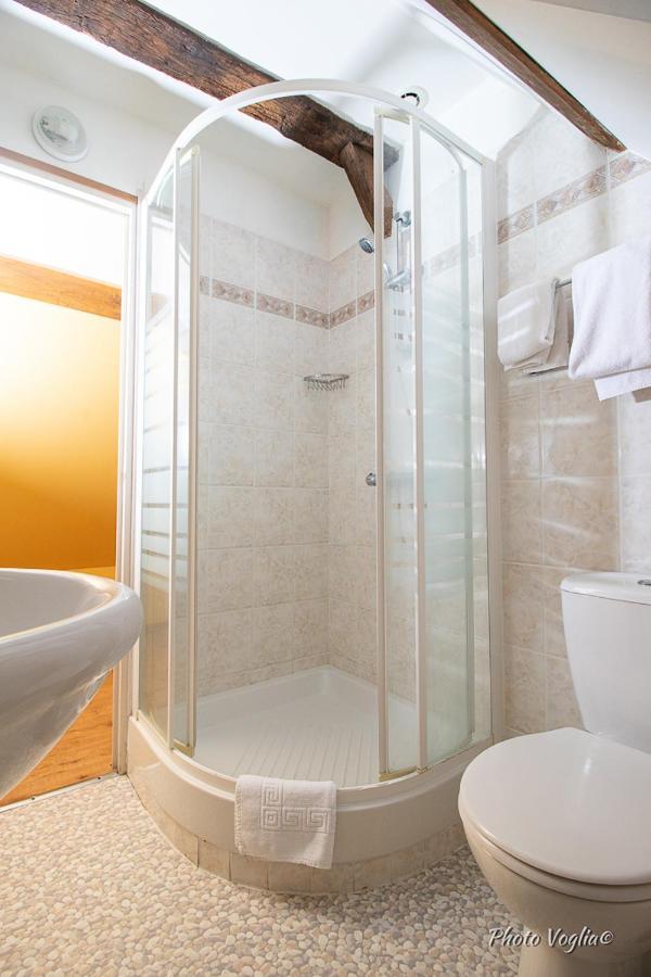 Hotel Logis Le Colombien - Et Restaurant 3*