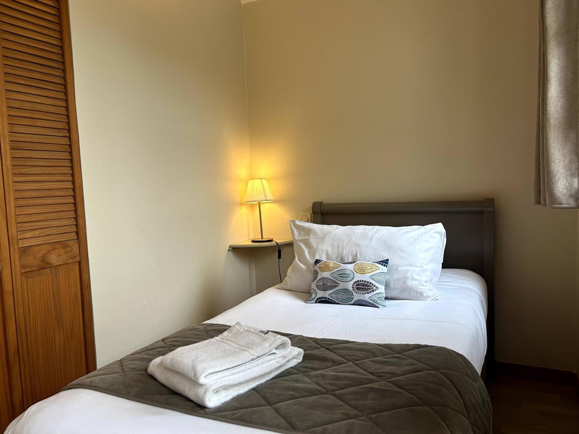 Hotel Logis Le Colombien - Et Restaurant Villandry