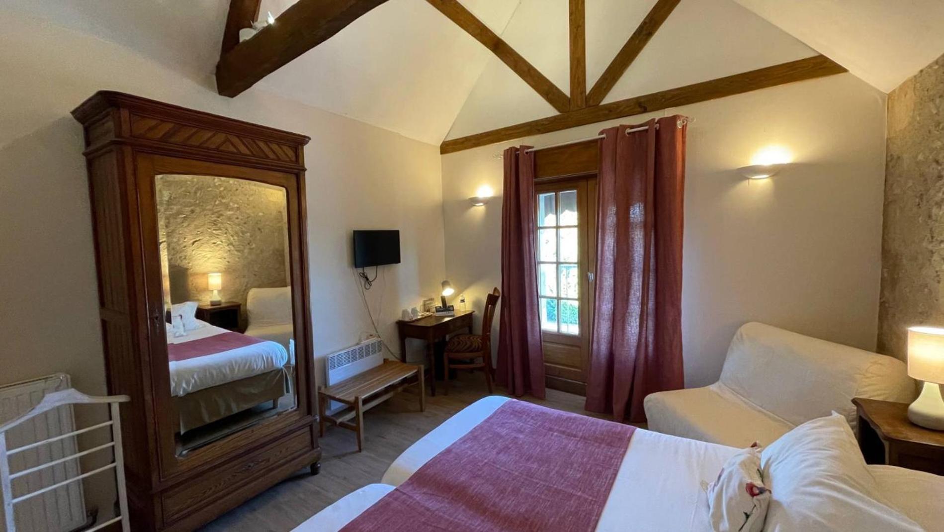 Logis Le Colombien - Et Restaurant Villandry