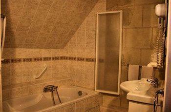 Logis Le Colombien - Et Restaurant Hotel Villandry