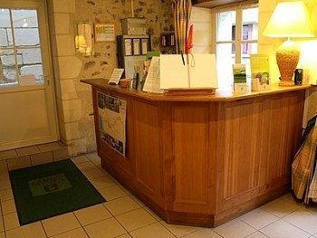 Logis Le Colombien - Et Restaurant Hotel 3*