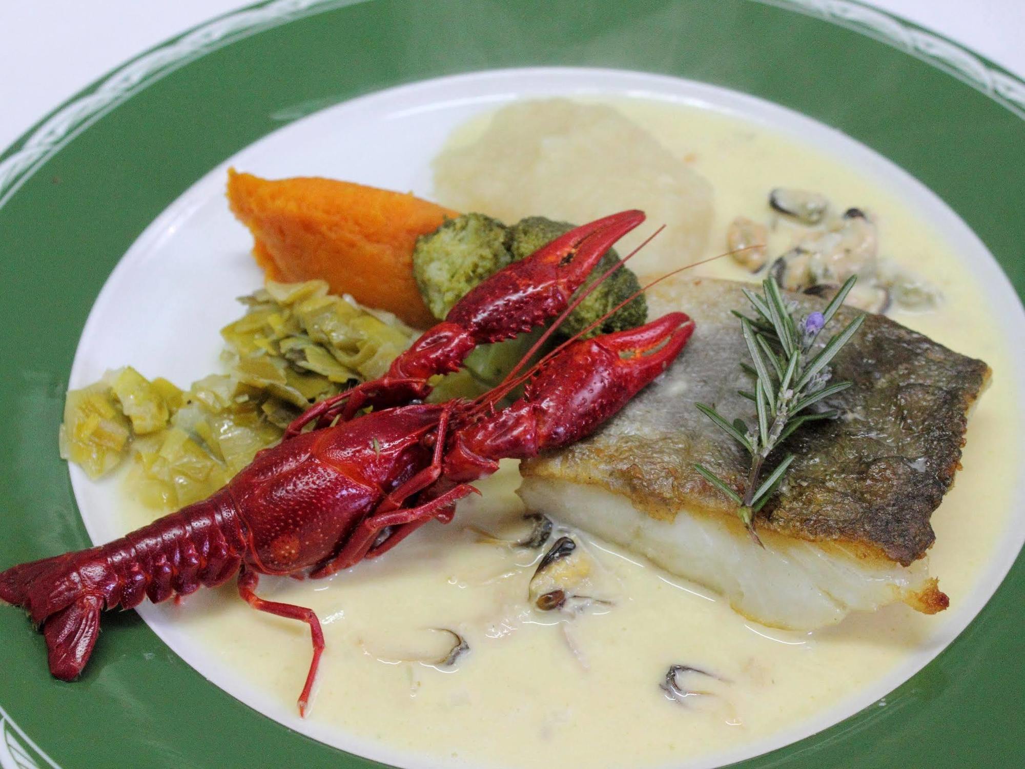 Hotel Logis Le Colombien - Et Restaurant