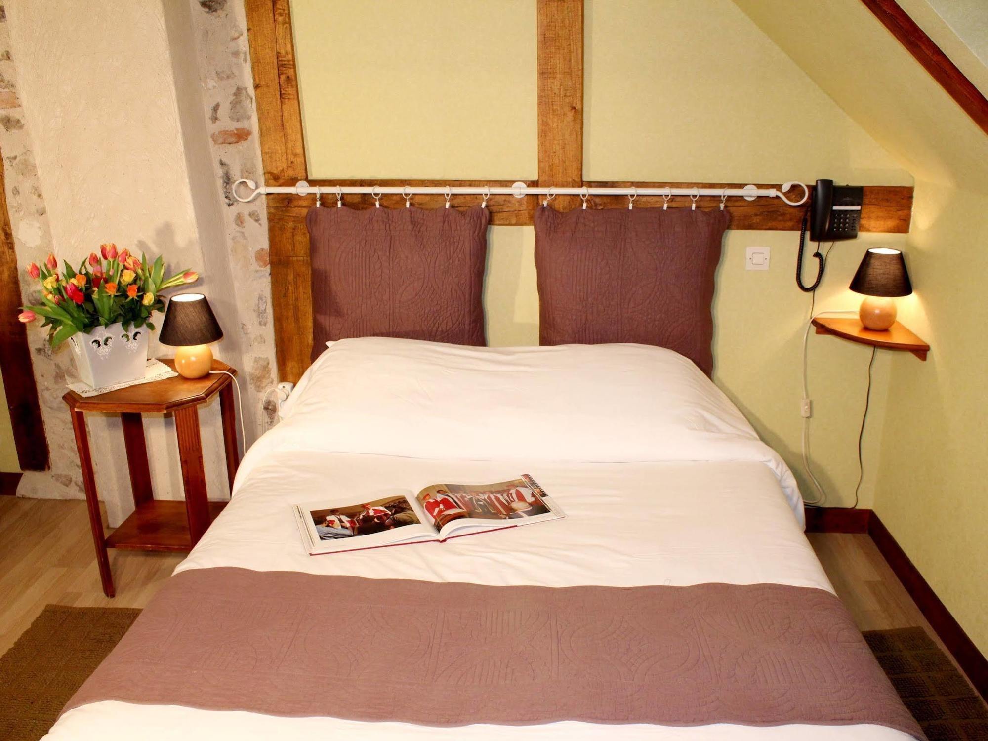 Hotel Logis Le Colombien - Et Restaurant
