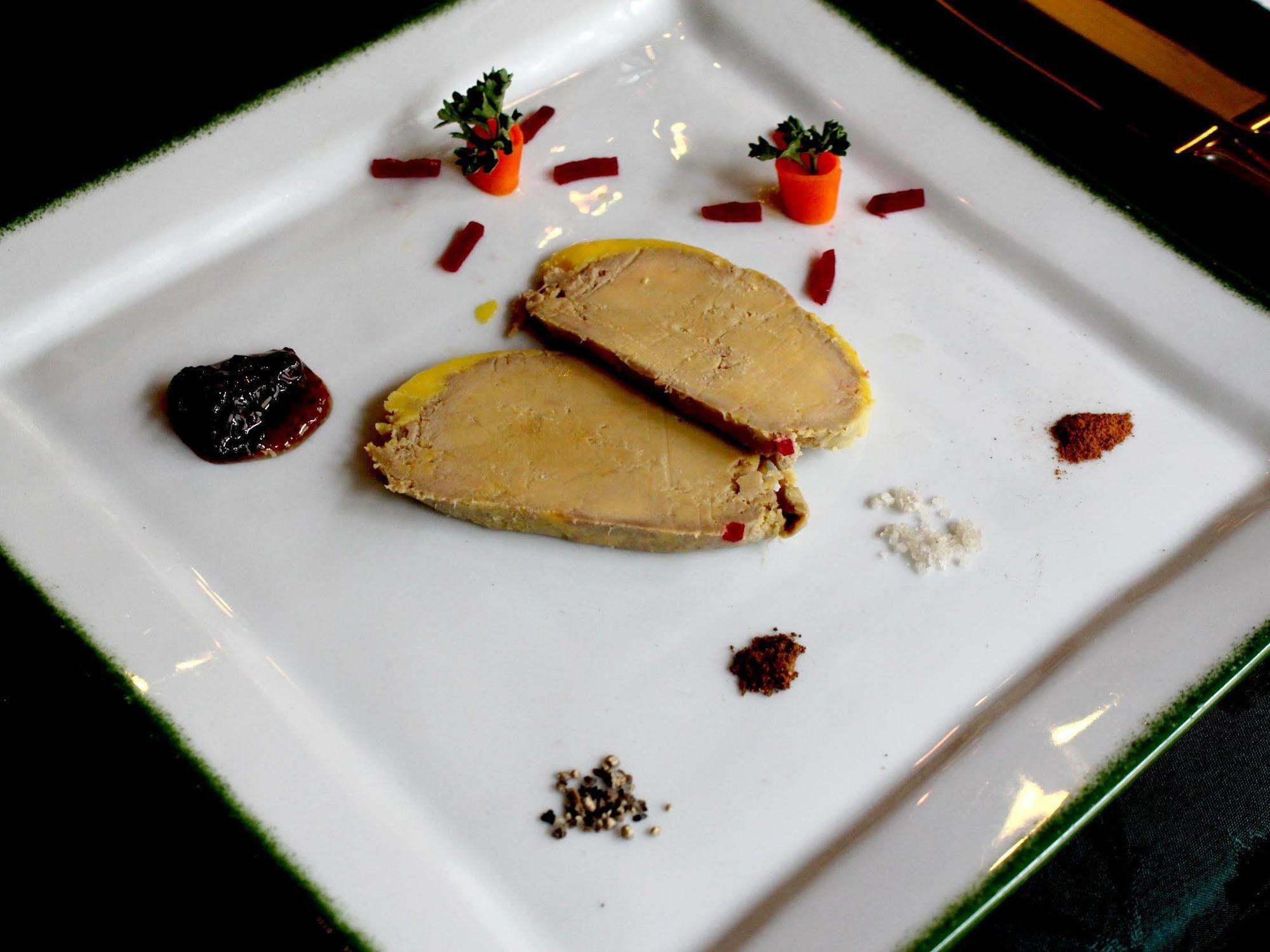 Logis Le Colombien - Et Restaurant Villandry